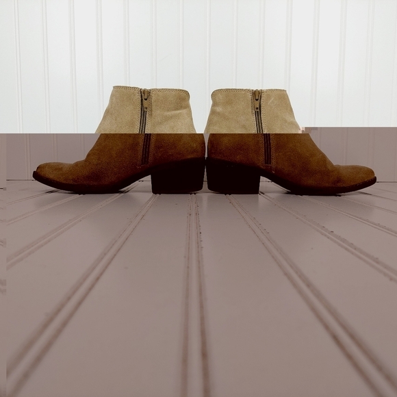 White Mountain Havana Taupe Tan Suede Leather Side Fringe Ankle Boots E990 - Picture 7 of 12